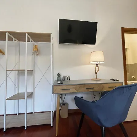 - Moro 10 Pensión 3*