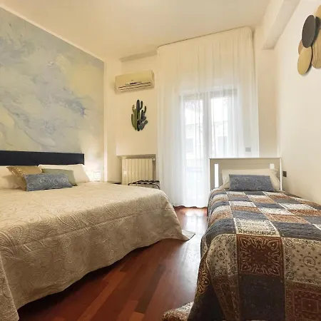 - Moro 10 Pensión Trani